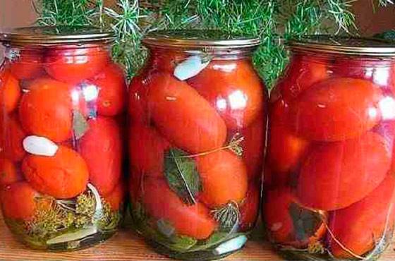 Самые вкусные и сладкие рецепты консервированных помидоров - фото