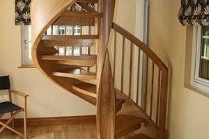 Как самому сделать деревянную винтовую лестницу: расчеты, чертежи с размера ... - фото